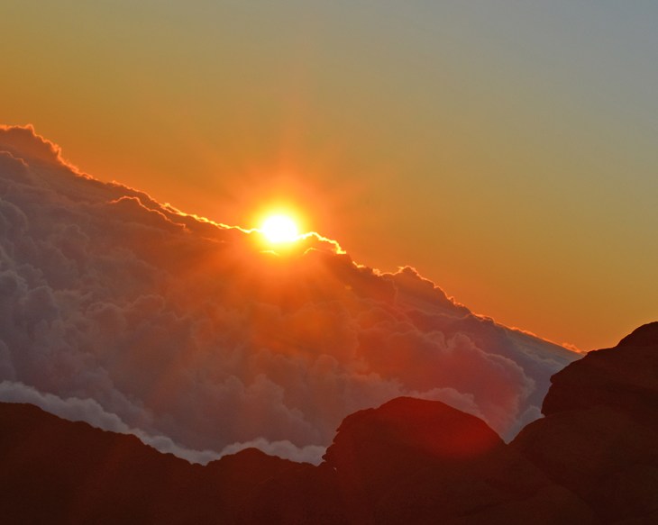 sunriseathaleakalafullsun122515