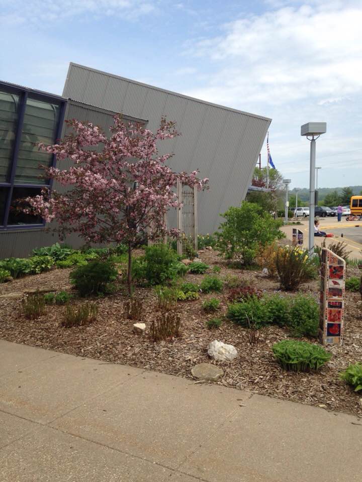 33057851_1668408046530489_8245630759214252032_n