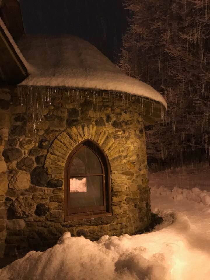 46705487_1941172755920682_7865533961768796160_n