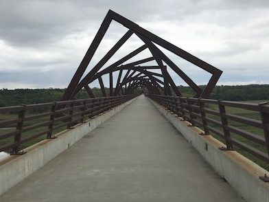 bridge over the DesMoines River in Iowa